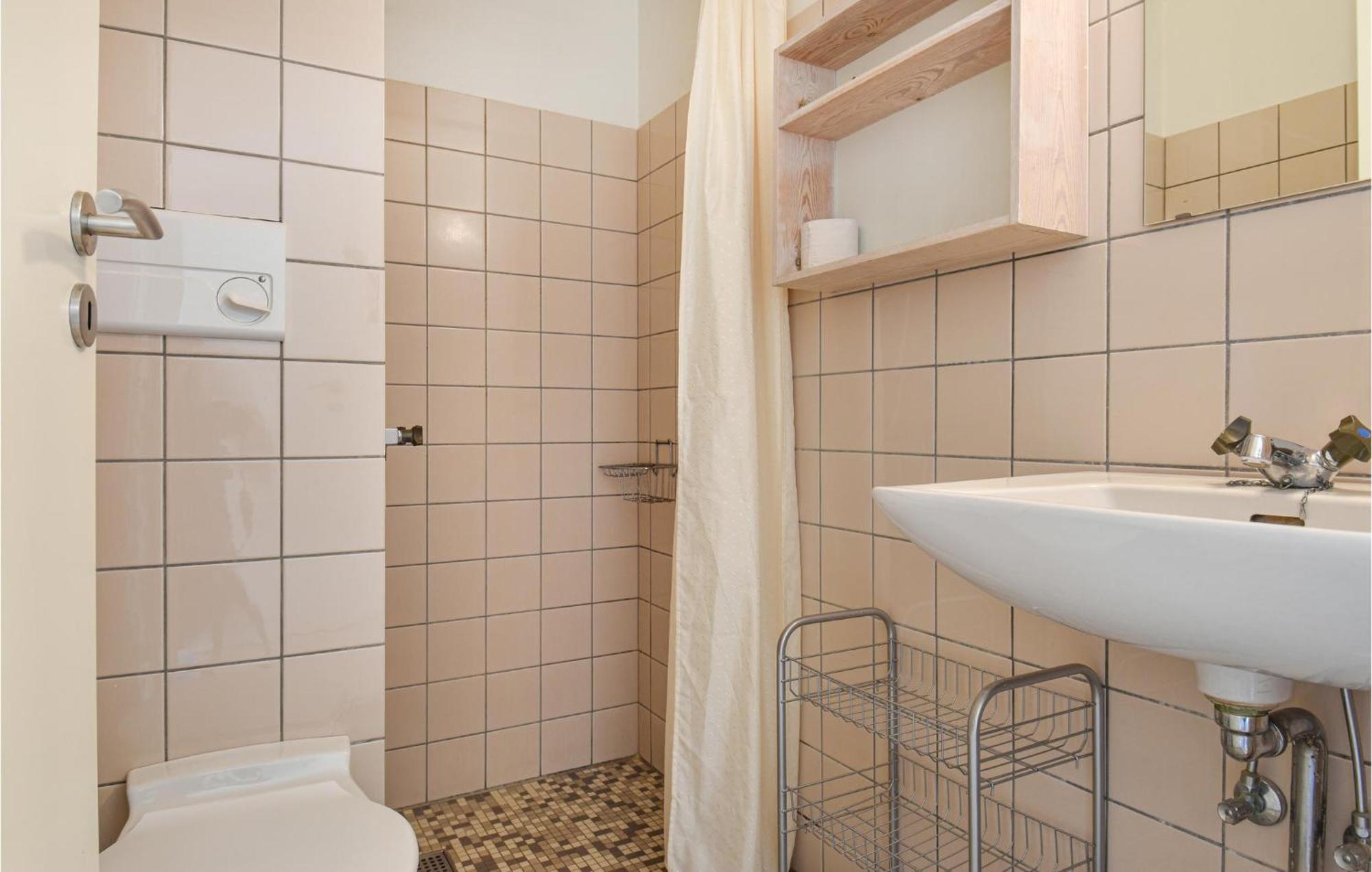 Cozy Apartment In Ringkobing With Kitchen Esterno foto